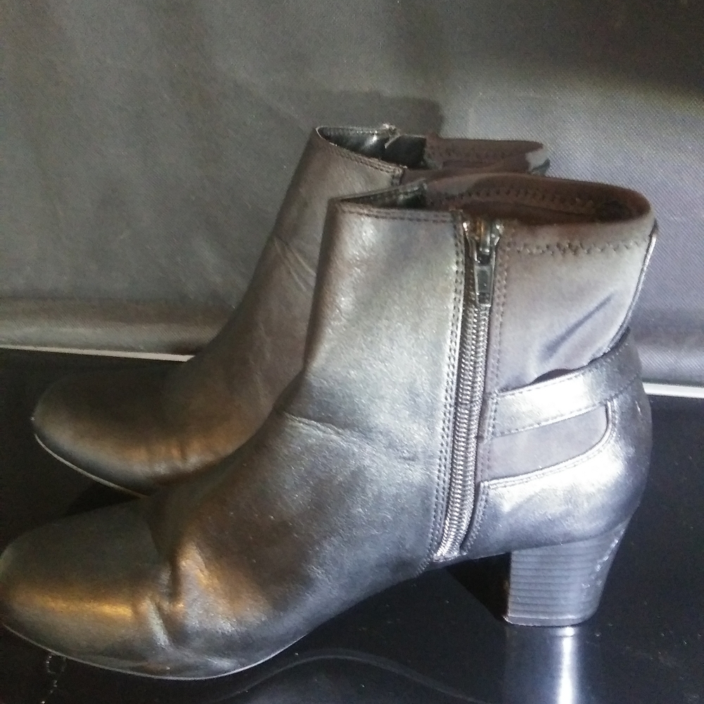 East 5th Black ankle Boots